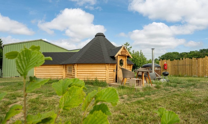 Farbus Cabin | Experience KOTA on the Farm: Perfect for Families! 