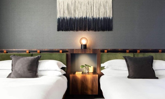 Downtown Seattle Hotel | Uncover Seattle's Hidden Gem Near Pike Place Market!