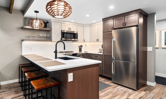 Duluth Apartment | Experience Tranquility: Your Ideal Hidden Retreat Awaits