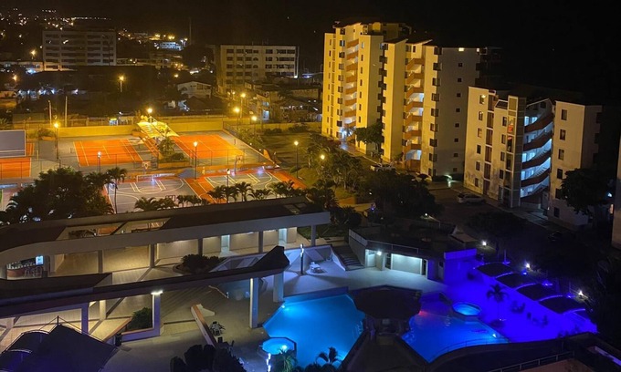 Tonsupa Apartment | Experience Ecuador's Beachfront Bliss in Our Family-Friendly Apartment