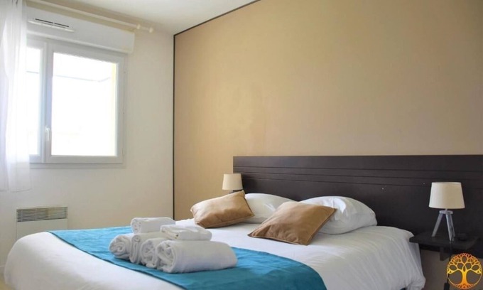Grandcamp-Maisy Hotel | Explore Landing Beaches: Family-Friendly Retreat with Pool