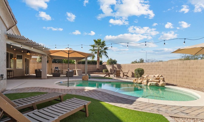 Northwest Ranch House | Experience the Magic of Surprise & Phoenix with Pool Access
