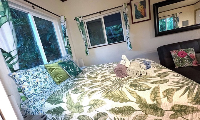 Hilo Apartment | Tranquil Jungle Studio Near Hilo Town - Rated 9.8/10!