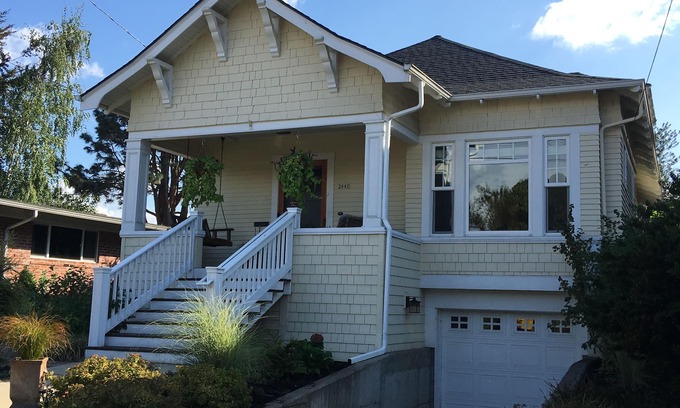 Hosford-Abernethy House | Discover the SE Division Hideout with Spa and Breakfast