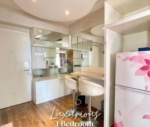 Pluit Apartment | Poolside Retreat at Greenbay Pluit - 1BR for Your Getaway