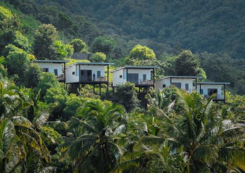 Selong Belanak Resort | Eco-Friendly Escape at Disini Lombok Sky House