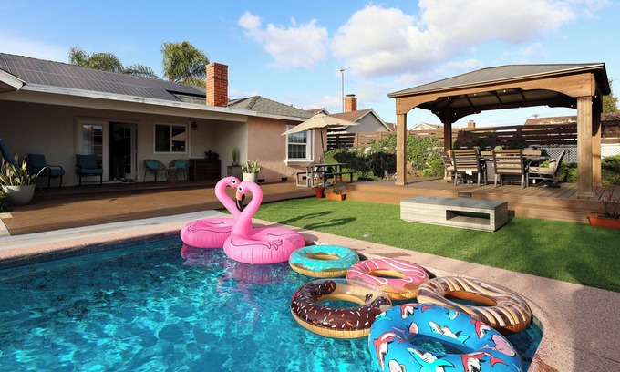 Southwest Anaheim House | Experience Disney Magic: A Family-Friendly Haven