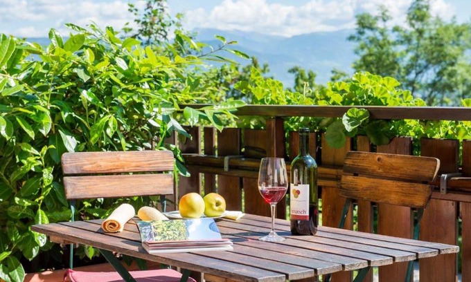 Caldaro Sulla Strada del Vino House | Discover Dissertorihof: Oceanfront Getaway for Families