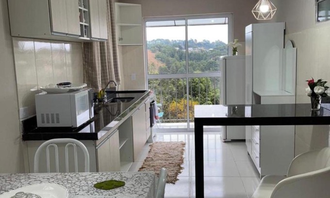 Vila Loli House | Pet-Friendly Dith's House: Guest Rated 9.3/10 for Families