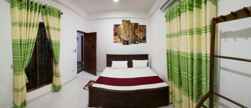 Trincomalee Hotel | Beautiful Dive Beach Palace with Oceanfront Spa & Dining