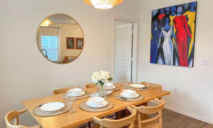 Pflugerville House | Relax and Unwind: Your Retreat in North Austin Awaits