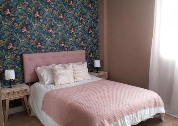 Manzanares Apartment | Family-Friendly Divina Guest House with Great Reviews