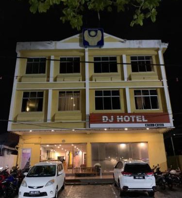 Lumut Hotel | Oceanfront DJ Hotel Lumut: Family-Friendly Getaway