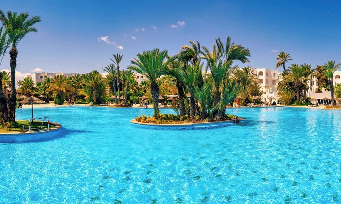 Triffa Hotel | Relax at Djerba Resort: Ocean View & Poolside Bliss