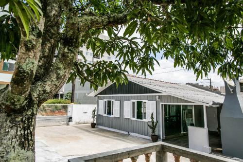 Morretes House | Relaxing DK1 CASA CoM: 3 Bedrooms with Pool & Ocean View