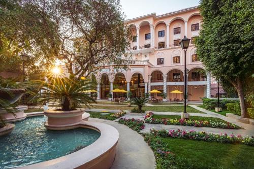 DLF Phase 5 Hotel | DLF City Club 5: Family-Friendly Retreat with Pool & Dining