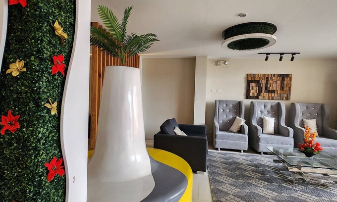Minglanilla Resort | DLT Suites Cebu powered by Cocotel