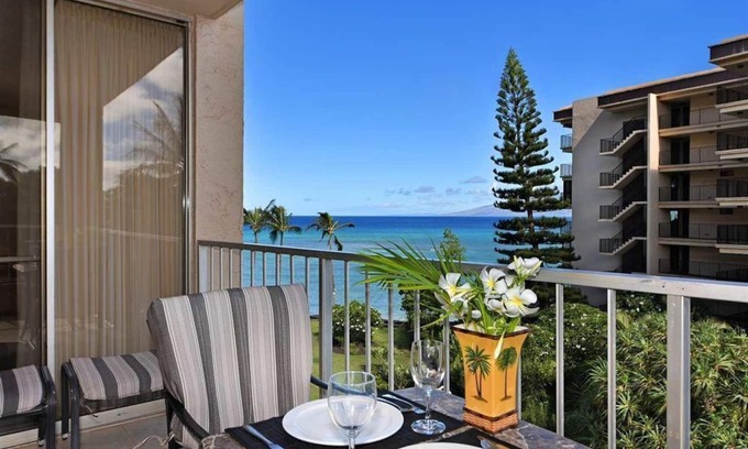 Kahana Apartment | Inviting Oceanview Maui Studio Steps from the Beach