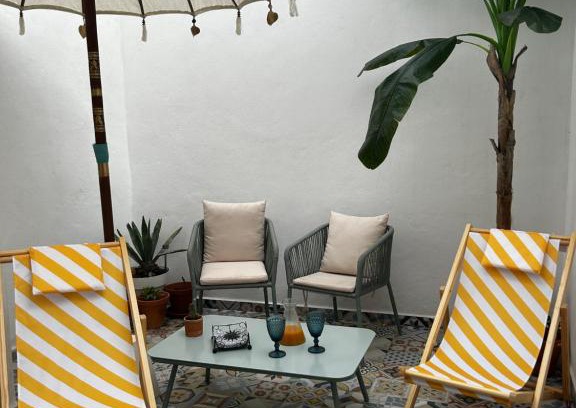 Almeria Centro House | Experience Family Comfort at Doña Josefina y Don Simón
