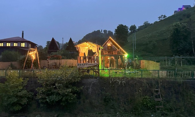 Pazar House | Tranquil Retreat with Jacuzzi and Swing in Nature's Embrace
