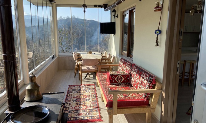 Ardesen House | Relaxing Nature Retreat with Ocean View and Pet-Friendly Amenities