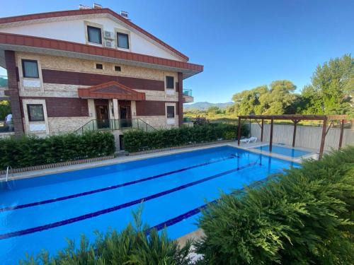 Akcay Villa | Doğayla iç içe konaklama