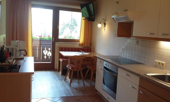 Neustift Im Stubaital House | Discover Doadlerhof: 4-Star Hotel with Family Amenities