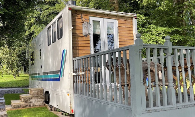 Cockermouth RV Rental | Pet-Friendly Dobbin the Horse Box in Stunning Lake District