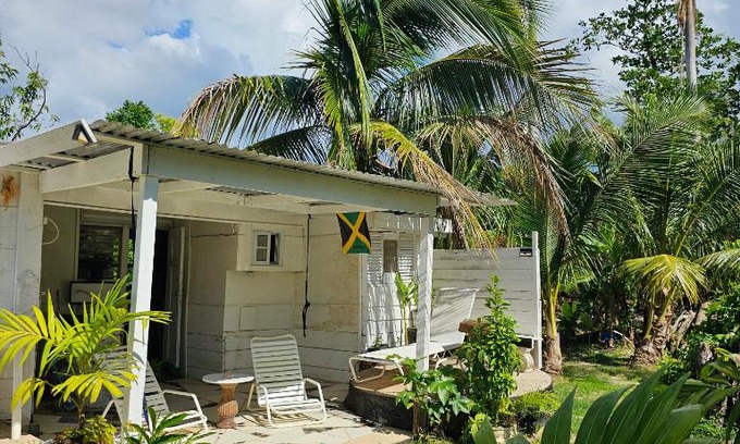Negril Apartment | Doc home style cabin
