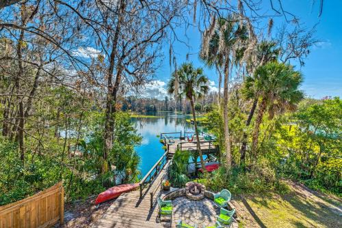 Dunnellon House | Idyllic Riverside Home with Private Dock and Kayaks