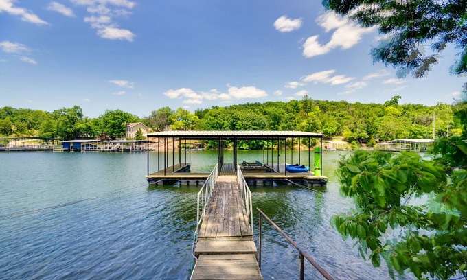 Osage Beach House | Idyllic Lakefront Home at Osage Beach with Boat Slip