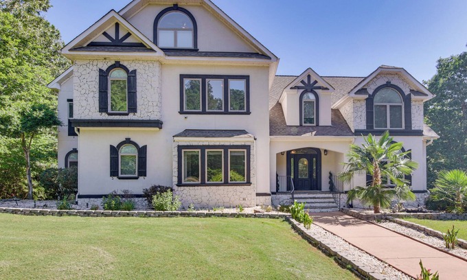 Rock Hill House | Dock & Home Theater: Pet-Friendly Lake Wylie Home