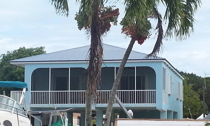 Sexton Cove Estates House | Relax by the Pool and Spa - Boat Docking Available