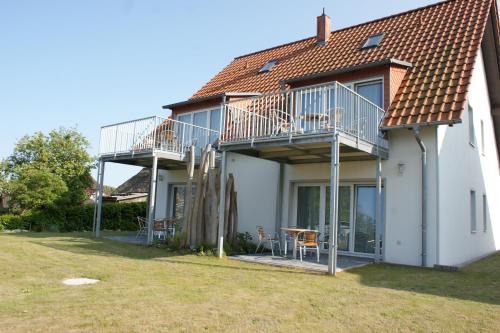 Lohme Apartment | Dock2Apartment Rügen: Peaceful Retreat with Large Balcony