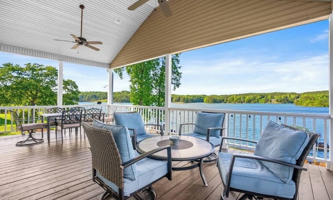 Six Mile House | Unforgettable Dock Tales at Lake Keowee with Game Room