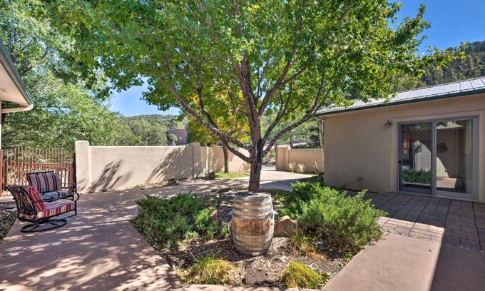 Ruidoso Downs House | Escape to Docs Retreat: Scenic Mtn Views & Spa Amenities