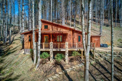 Banner Elk House | Family-Friendly Doe Run Cottage at Eagles Nest Retreat