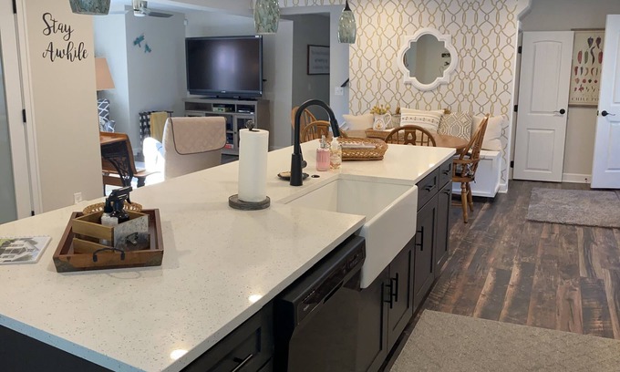 Mentor House | Pet-Friendly Retreat Near Wineries & Lake Erie - 10/10 Rated!