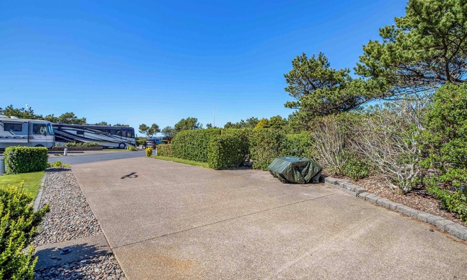 Agate Beach RV Rental | Coastal Retreat with Water Hookups and Ocean View Amenities