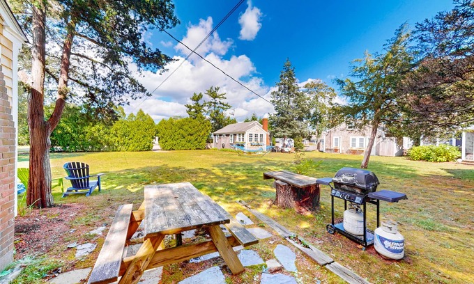 Harwich Port Cottage | Pet-Friendly Beach Cottage on Harwich's Main Street