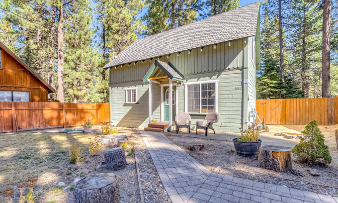 Tahoe Island Cabin | Dog-Friendly Cabin with Hot Tub Near Camp Richardson Marina