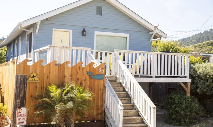 Stinson Beach House | Dog Friendly Cottage with Ocean Views, Rated 9.2 by Guests