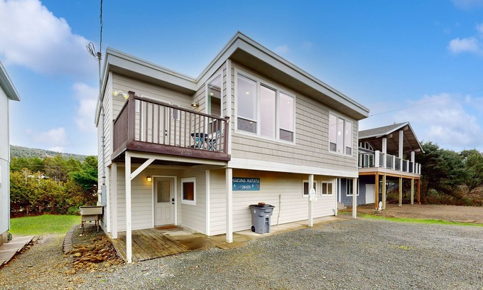 Rockaway Beach House | Pet-Friendly Retreat with Hot Tub & Ocean Views