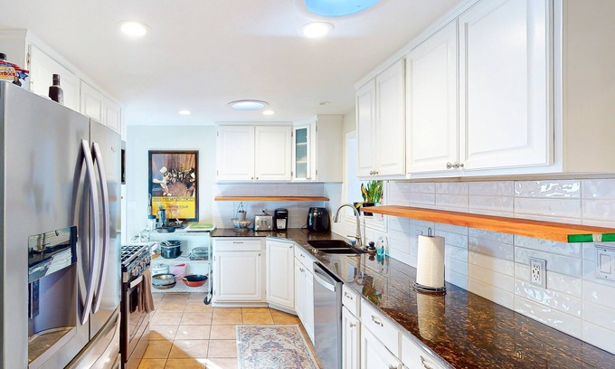 Englewood House | Pet-Friendly Retreat Near Red Rocks with Game Room & Deck