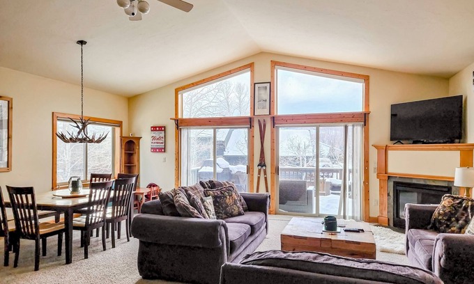 Willow Grove House | Pet-Friendly Retreat with Mountain Views and Fireplace