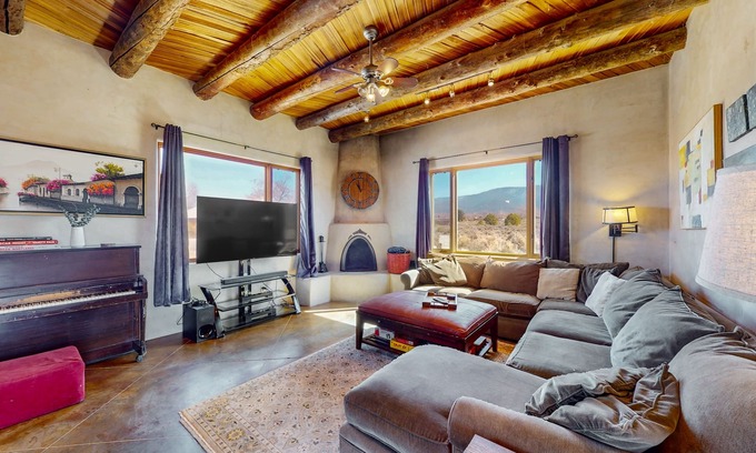 Taos House | Pet-Friendly Retreat with Taos Mountain Views & Jetted Tub