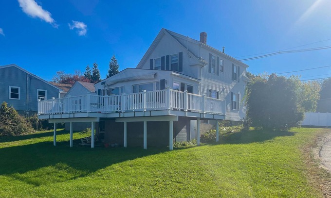 Beverly House | Pet-Friendly Retreat with River View Near Park & Beach