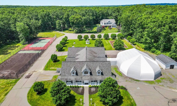 Blakeslee House | Pet-Friendly Retreat with Pool Access & Fireplace Near Skiing
