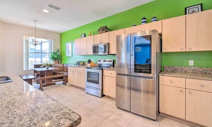 Crystal Cove House | Pet-Friendly Getaway in Kissimmee with Pool & Lanai