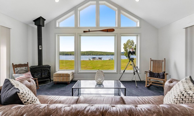 Neshobe Beach House | Pet-Friendly Lake Retreat with Water Views & High-Speed WiFi